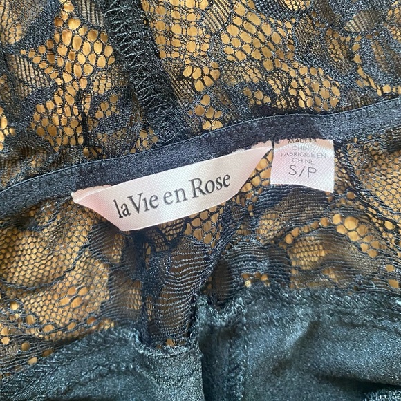 matching la vie en rose night gown and robe - Picture 4 of 4